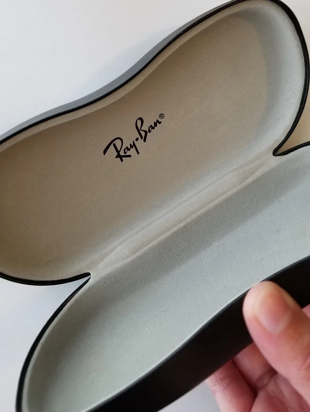 ❗Ray-Ban Original Hard Eyeglasses/ Sunglasses Case in Black❗